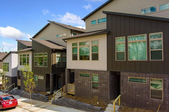 Hughes Townhomes in Fayetteville, AR - Foto de edificio - Interior Photo