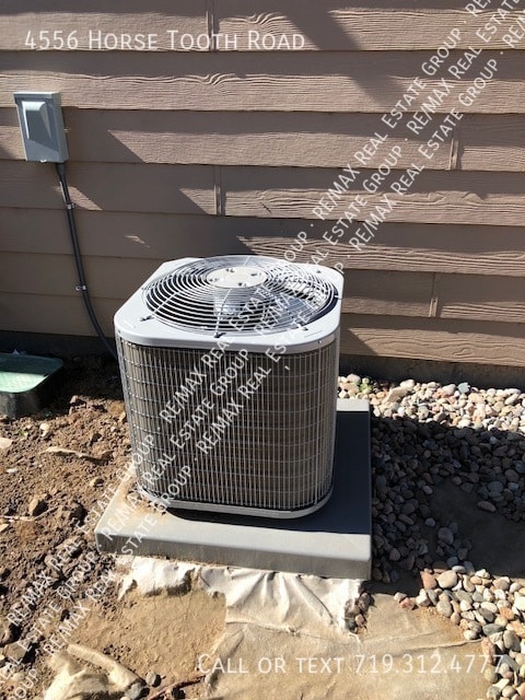 4556 Horse Tooth Rd in Colorado Springs, CO - Building Photo - Building Photo