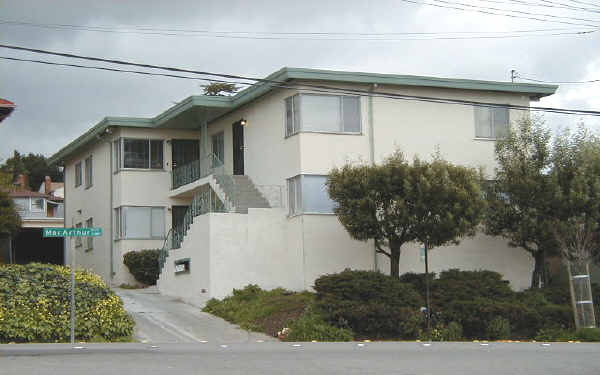 9600 Macarthur Blvd in Oakland, CA - Building Photo - Building Photo