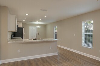 511 Oregon Ave in Lakeland, FL - Building Photo - Building Photo