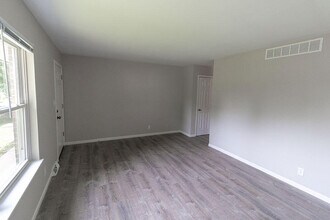 1321 S Roseta Ave in Columbia, MO - Building Photo - Building Photo