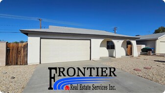 527 S Downs St in Ridgecrest, CA - Building Photo