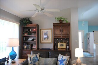 3630 Stone Way in Estero, FL - Foto de edificio - Building Photo