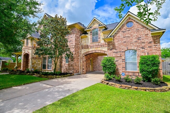 property at 7218 Spring Run Ln