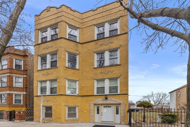 1529 S Komensky Ave in Chicago, IL - Building Photo - Building Photo