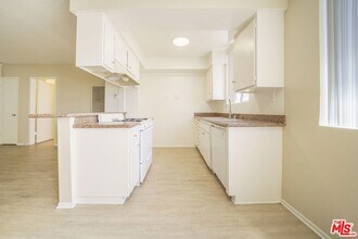 456 S Harvard Blvd in Los Angeles, CA - Building Photo - Building Photo