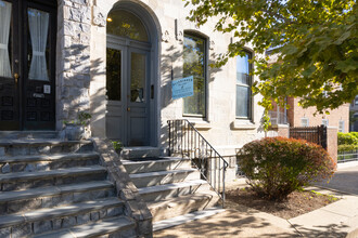 1709 Spring Garden St in Philadelphia, PA - Foto de edificio - Building Photo