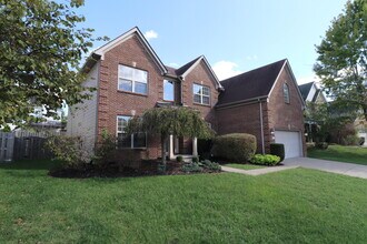 417 Courchelle Dr in Nicholasville, KY - Building Photo - Building Photo
