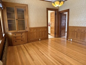 Hillview Off Campus Housing in Winooski, VT - Building Photo - Building Photo