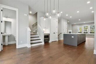302 Gibson St SE in Atlanta, GA - Building Photo - Building Photo