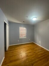 14 Bergen Ave, Unit 2 in Jersey City, NJ - Building Photo - Building Photo