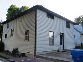 1426 E 17th St, Unit #2 in Sioux Falls, SD - Building Photo - Building Photo