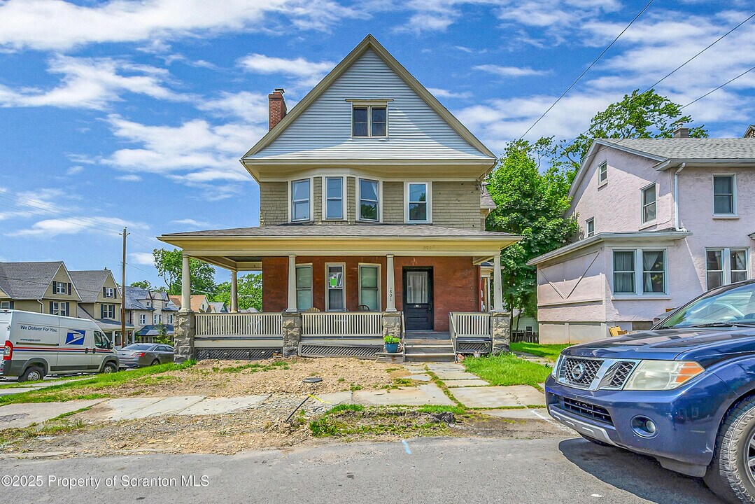 801 Prescott Ave in Scranton, PA - Building Photo