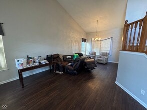 7435 Sycamore Run Dr in Indianapolis, IN - Building Photo - Building Photo