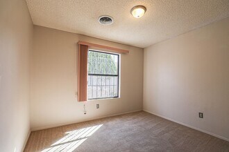 2531 Hamilton Rd in Alamogordo, NM - Building Photo - Building Photo