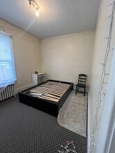 200 Sabattus St in Lewiston, ME - Foto de edificio - Building Photo