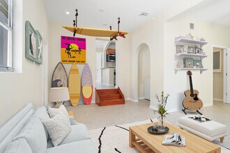 215 S Federal Hwy in Lake Worth Beach, FL - Building Photo - Building Photo