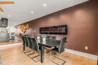 610 S Front St in Philadelphia, PA - Building Photo - Building Photo