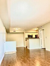 1919 Van Buren St in Hollywood, FL - Foto de edificio - Building Photo