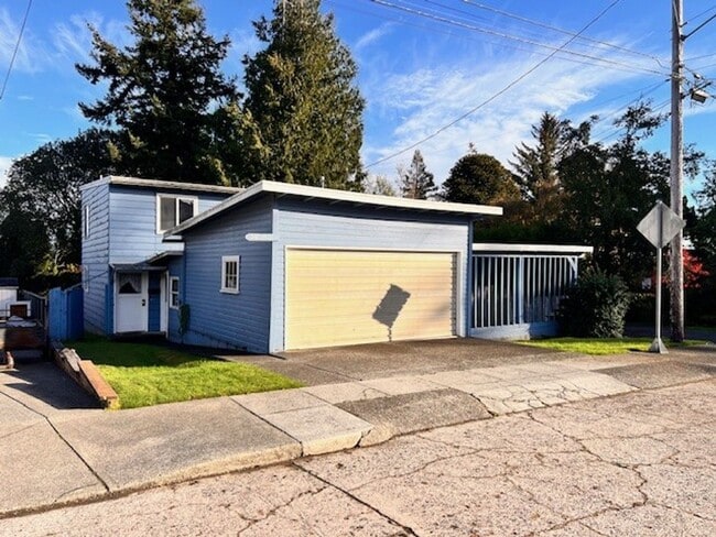 property at 2673-2675 Stanton St