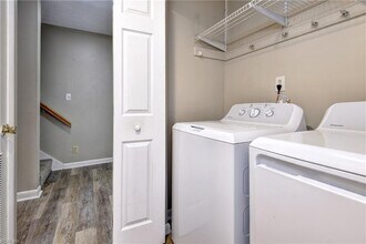 4058 Midlands Rd in Williamsburg, VA - Building Photo - Building Photo