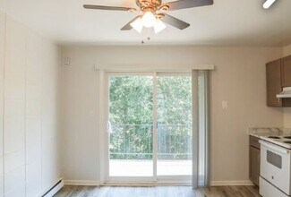 100 Marlene Ct in Wauconda, IL - Building Photo - Building Photo