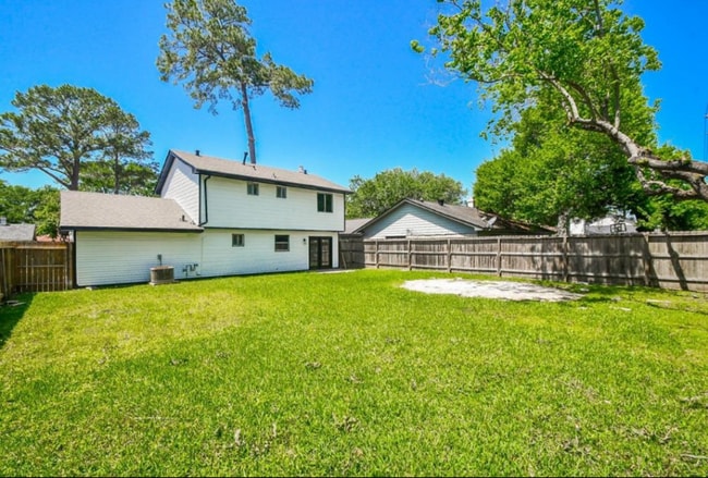 19918 Burle Oak Dr in Humble, TX - Building Photo - Building Photo