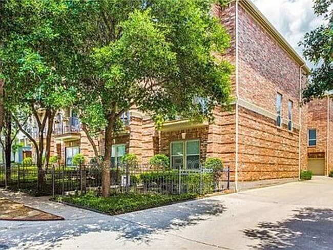 property at 3610 Gillespie St