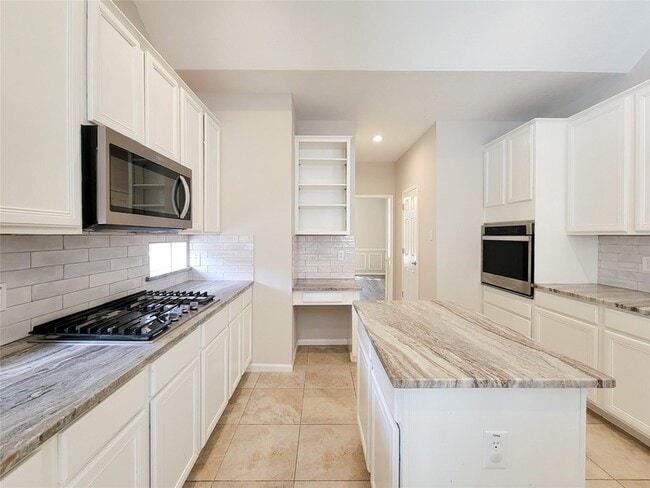 31406 Capella Cir in Tomball, TX - Building Photo - Building Photo