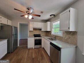 679 Wellington Way in Jonesboro, GA - Building Photo - Building Photo