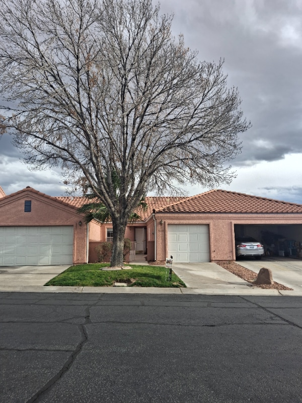 property at 680 Peartree Ln