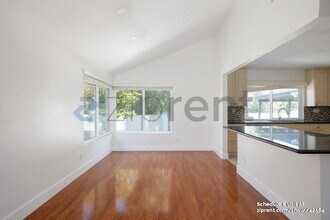 13894 Paseo Zaldivar in San Diego, CA - Building Photo - Building Photo