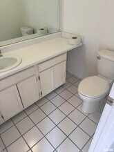 3060 Parkwild Dr in Bettendorf, IA - Building Photo - Building Photo