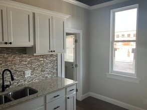 118 E Sandusky St, Unit 1 in Findlay, OH - Foto de edificio - Building Photo