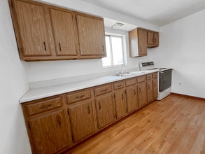 569 Pike St in Meadow Lands, PA - Building Photo - Building Photo