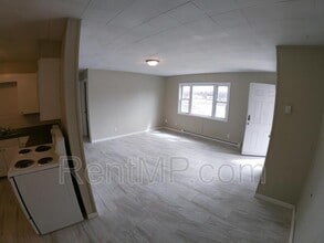 10 W Remus Rd in Mt. Pleasant, MI - Building Photo - Building Photo