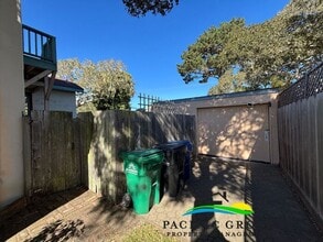 424 Gibson Ave in Pacific Grove, CA - Building Photo - Building Photo