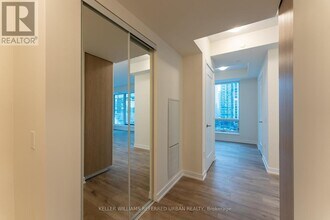 28-828 Freeland St in Toronto, ON - Building Photo - Building Photo