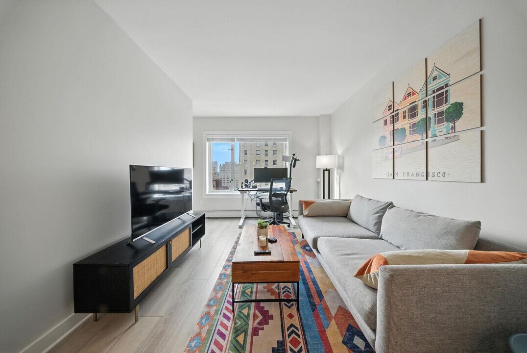899 Pine St in San Francisco, CA - Building Photo