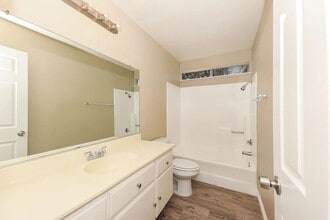 8775 Buckeye Ct in Fontana, CA - Building Photo - Building Photo