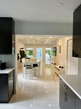 1172 NE 160th Terrace in North Miami Beach, FL - Building Photo - Building Photo