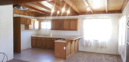 6936 Grand Ave in Yucca Valley, CA - Building Photo - Building Photo
