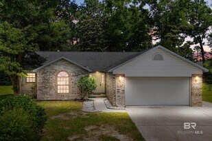 2776 Santa Rosa Cir in Lillian, AL - Building Photo