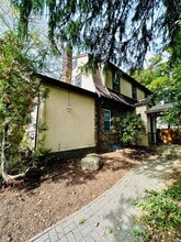 283 N Middletown Rd in Pearl River, NY - Building Photo - Building Photo