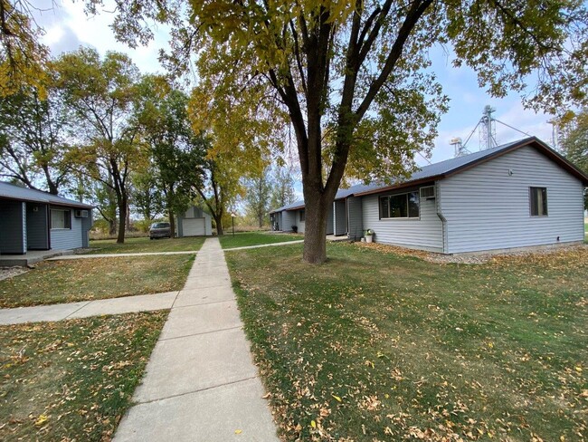 Deuel Manor Apartments - Astoria in Astoria, SD - Building Photo - Building Photo