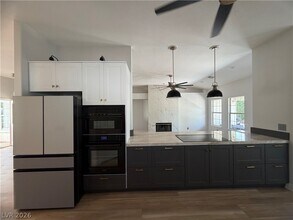 5004 Elm Grove Dr in Las Vegas, NV - Building Photo - Building Photo