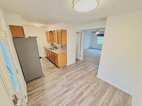 1936 Canterbury Dr, Unit 2C in Washington, IL - Building Photo - Building Photo