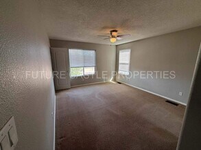 11108 Fiesta Park St NW in Albuquerque, NM - Building Photo - Building Photo