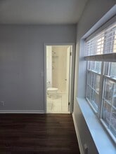 190 Lake Shore Rd in Boston, MA - Building Photo - Building Photo