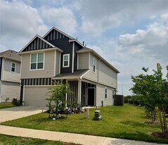 3902 Deledda Dr in Katy, TX - Building Photo